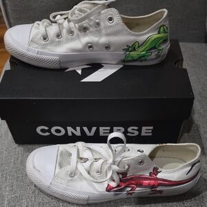 Converse Kids White Sneakers with Green and Red Lizard Design